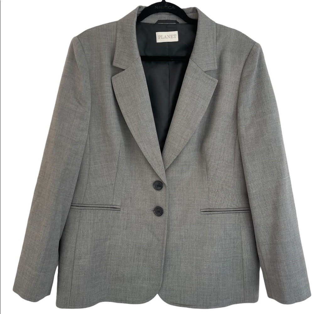 NWOT - never worn - Planet size 16 grey blazer!